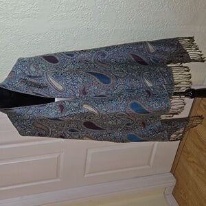 Pashmina Silk Blend Shawl with Paisley Design